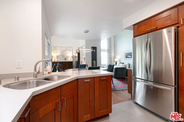 2332 Fox Hills Drive 305, Los Angeles, CA 90064