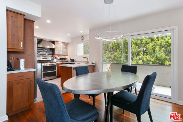 2332 Fox Hills Drive 305, Los Angeles, CA 90064