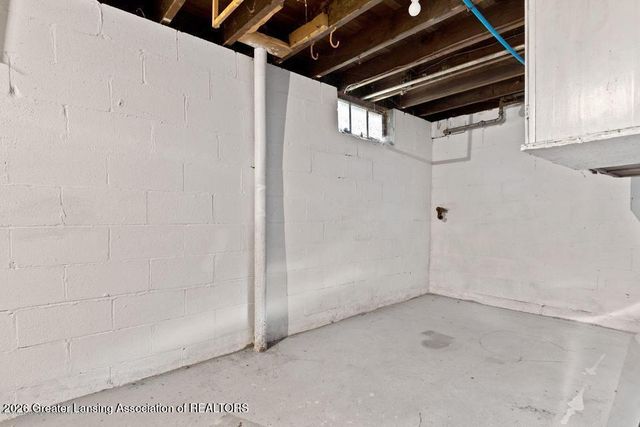 1913 Vermont Avenue, Lansing, MI 48906