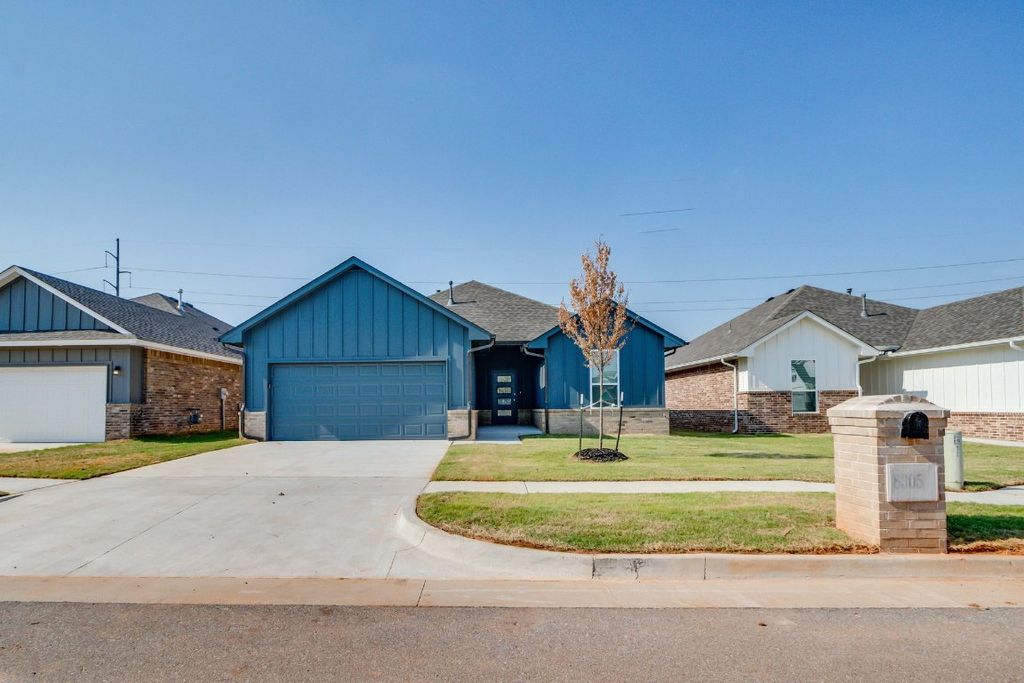 8305 NW 163rd Terrace, Edmond, OK 73013