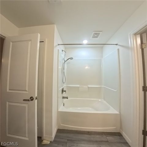 2816 NW 8th PL, Cape Coral, FL 33993