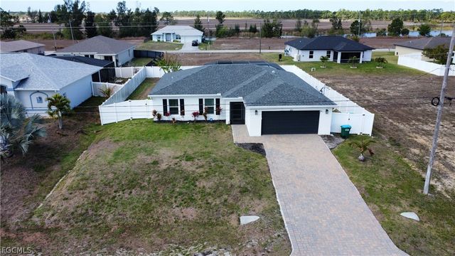 2816 NW 8th PL, Cape Coral, FL 33993