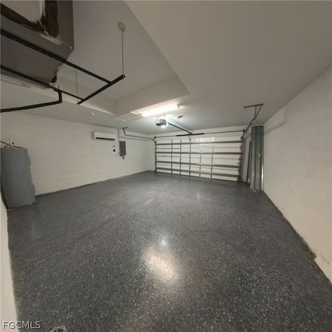 2816 NW 8th PL, Cape Coral, FL 33993