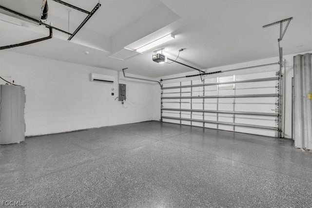 2816 NW 8th PL, Cape Coral, FL 33993