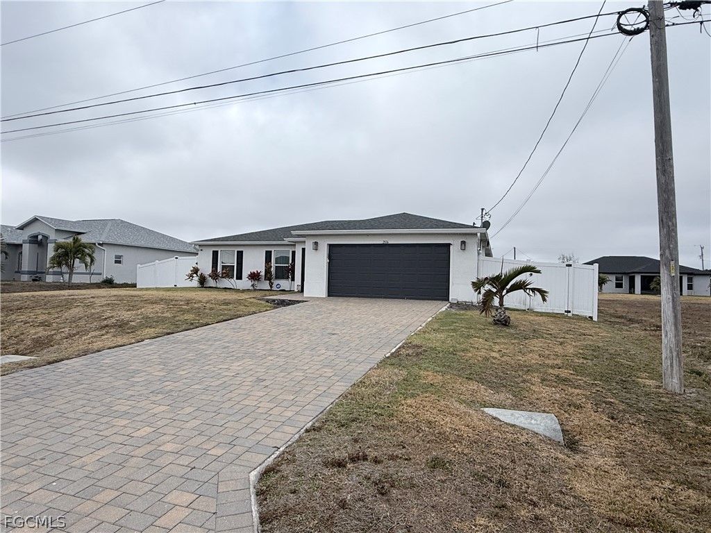 2816 NW 8th PL, Cape Coral, FL 33993