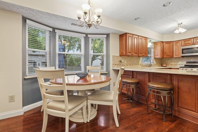 12791 Stonecreek Drive NW, Pickerington, OH 43147