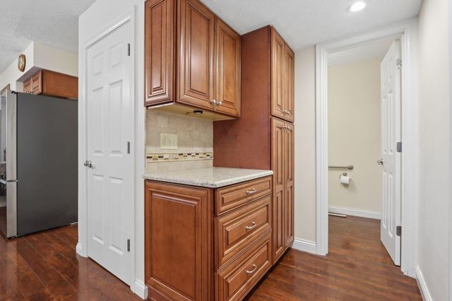 12791 Stonecreek Drive NW, Pickerington, OH 43147