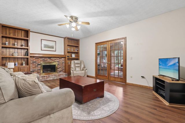 12791 Stonecreek Drive NW, Pickerington, OH 43147