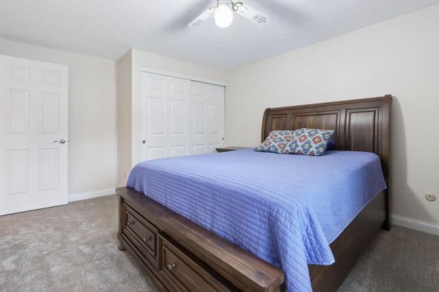 12791 Stonecreek Drive NW, Pickerington, OH 43147
