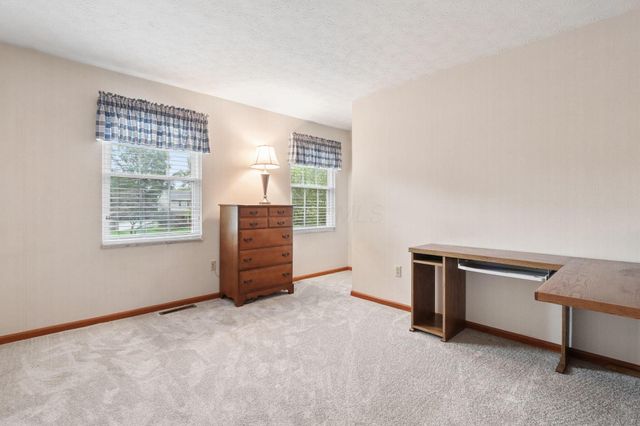 12791 Stonecreek Drive NW, Pickerington, OH 43147