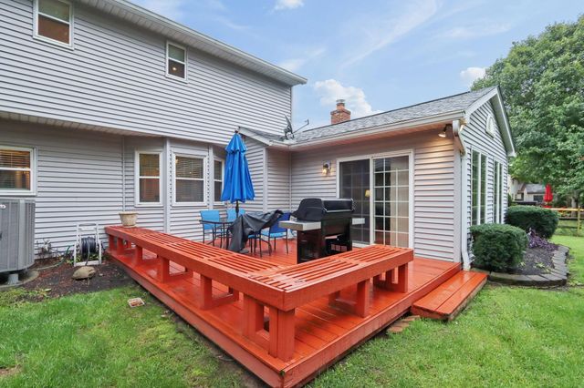 12791 Stonecreek Drive NW, Pickerington, OH 43147