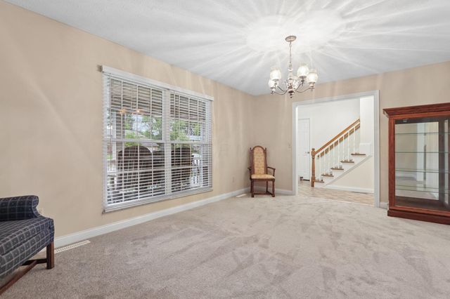 12791 Stonecreek Drive NW, Pickerington, OH 43147