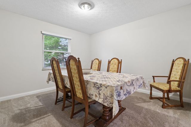 12791 Stonecreek Drive NW, Pickerington, OH 43147