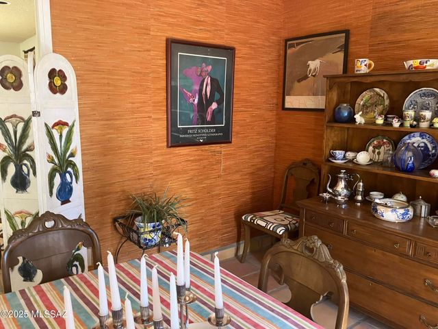 8000 N Casas Place, Tucson, AZ 85742