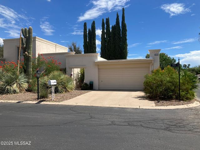 8000 N Casas Place, Tucson, AZ 85742