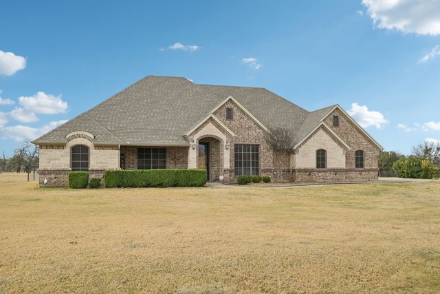 101 Maral Lane, Azle, TX 76020