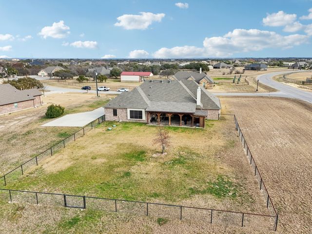 101 Maral Lane, Azle, TX 76020