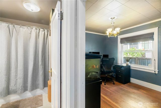 1918 Gregory Way, Bremerton, WA 98337