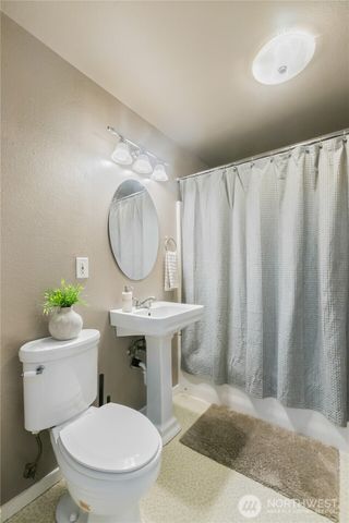 1918 Gregory Way, Bremerton, WA 98337