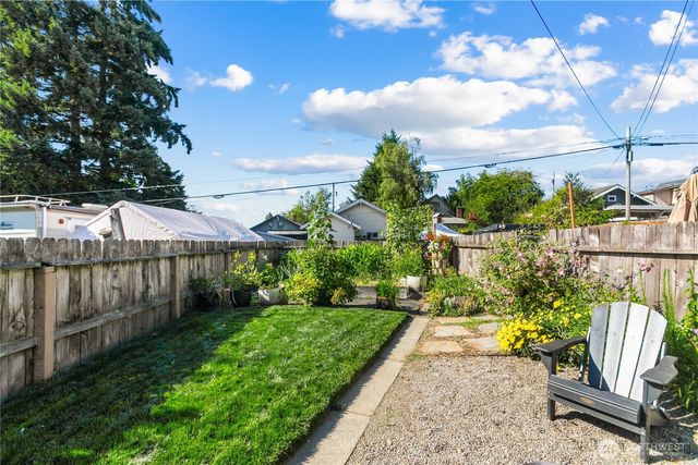 1918 Gregory Way, Bremerton, WA 98337