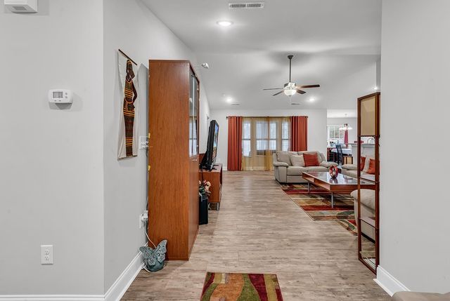 323 Borrowdale Dr., Conway, SC 29526