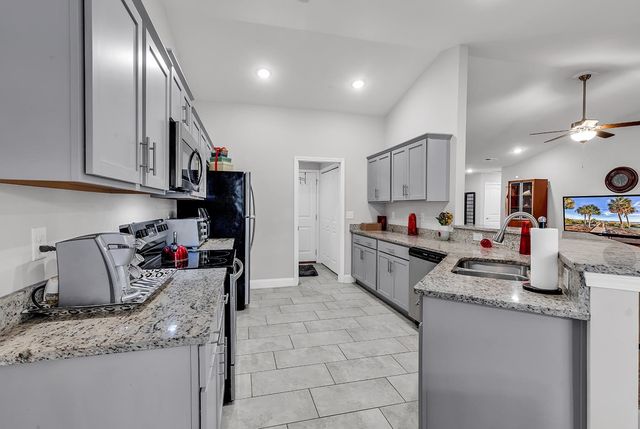 323 Borrowdale Dr., Conway, SC 29526