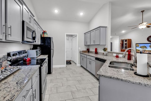 323 Borrowdale Dr., Conway, SC 29526