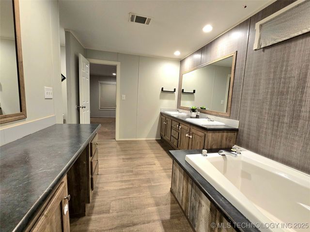 398235 W 3230 Road, Ramona, OK 74061