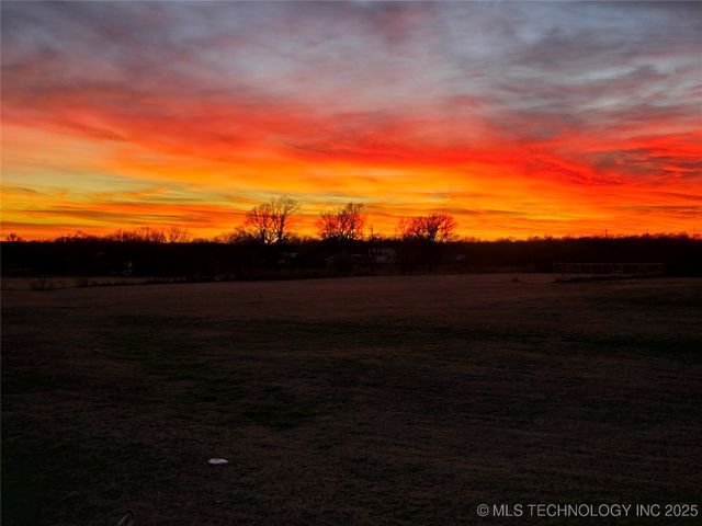 398235 W 3230 Road, Ramona, OK 74061