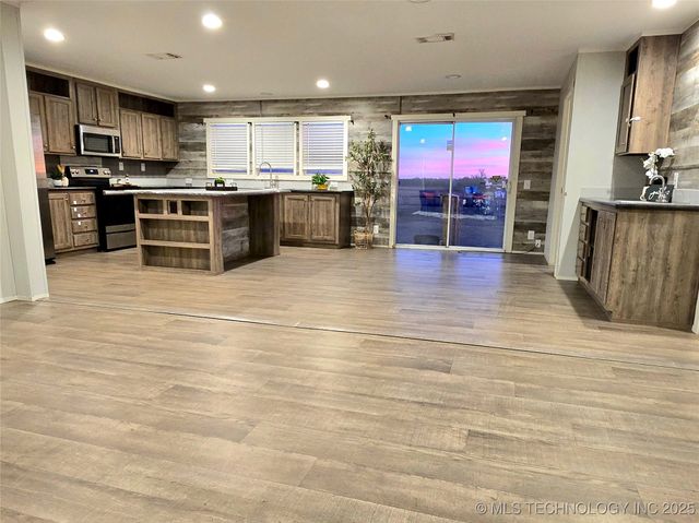 398235 W 3230 Road, Ramona, OK 74061