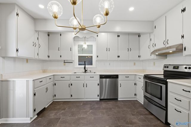 601 Sudie Street, Athens, AL 35611