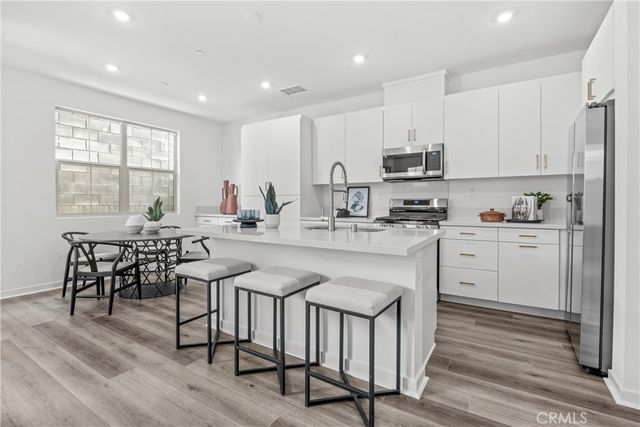 15907 Blue Copper Way, Fontana, CA 92336