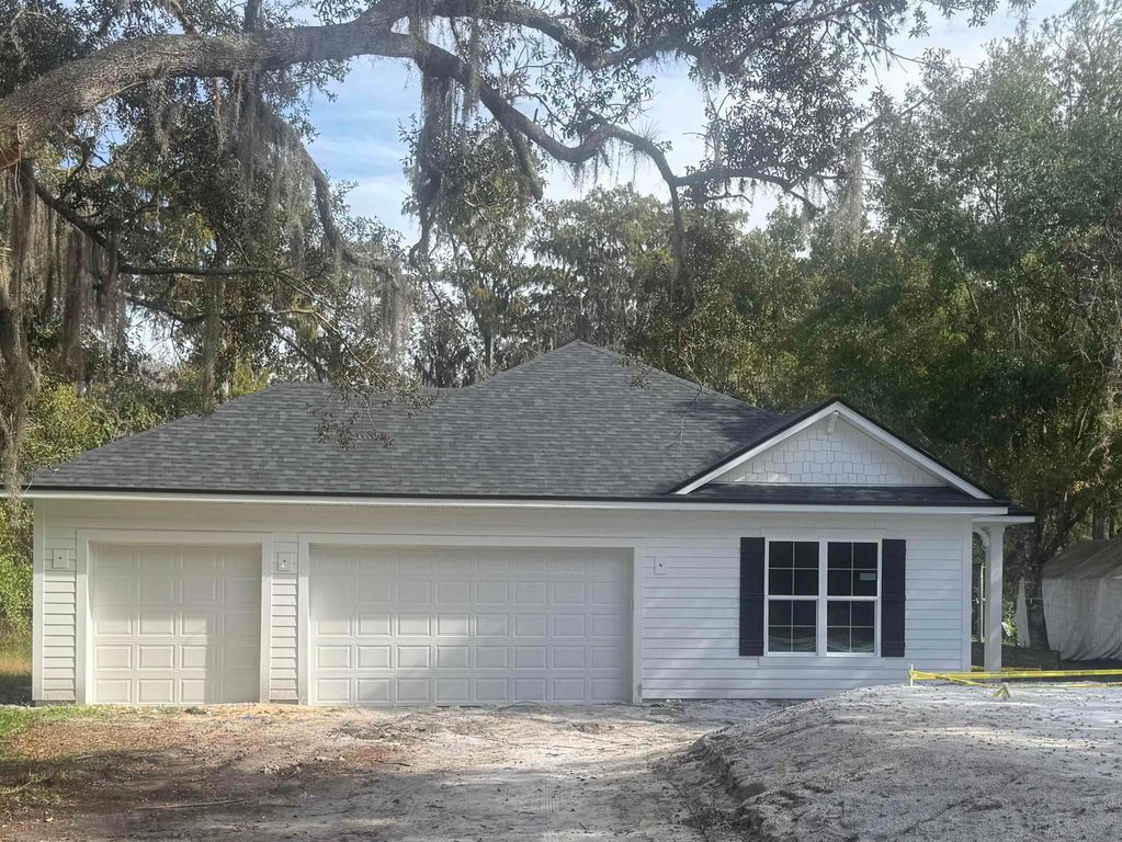 102 Orange Tree Rd, East Palatka, FL 32131