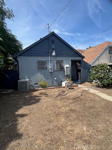 2121 W 70th, Los Angeles, CA 90047