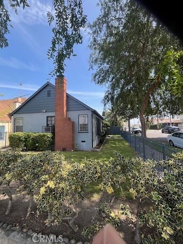 2121 W 70th, Los Angeles, CA 90047