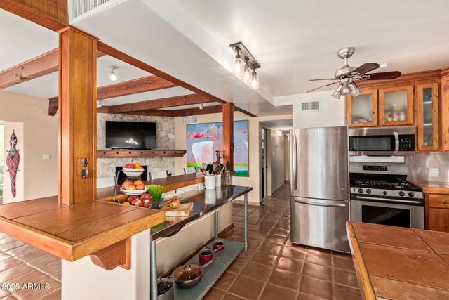 37237 N SUNSET Trail, Cave Creek, AZ 85331