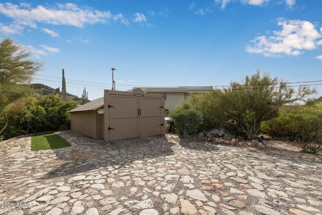 37237 N SUNSET Trail, Cave Creek, AZ 85331