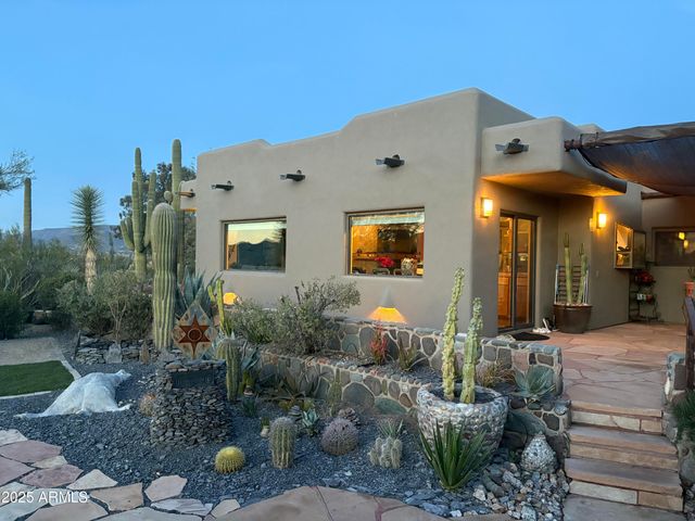 37237 N SUNSET Trail, Cave Creek, AZ 85331