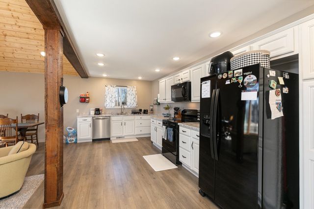 2525 Beacon Hill Loop, Strafford, MO 65757