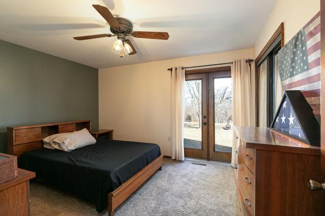 2525 Beacon Hill Loop, Strafford, MO 65757