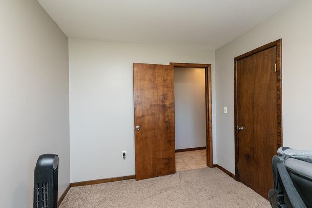 2525 Beacon Hill Loop, Strafford, MO 65757