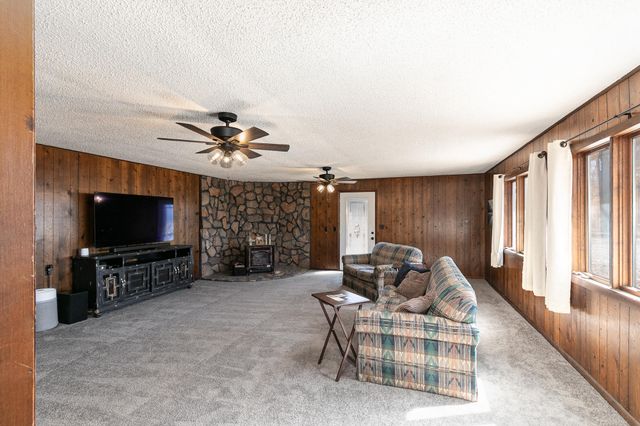 2525 Beacon Hill Loop, Strafford, MO 65757