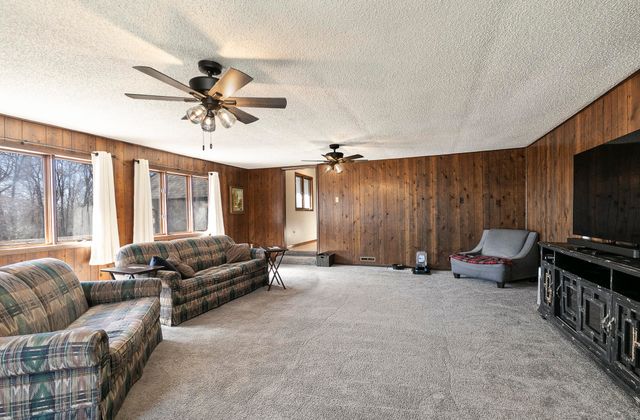 2525 Beacon Hill Loop, Strafford, MO 65757