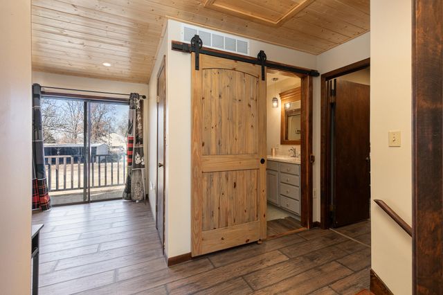 2525 Beacon Hill Loop, Strafford, MO 65757