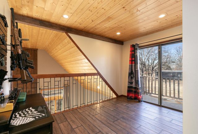 2525 Beacon Hill Loop, Strafford, MO 65757