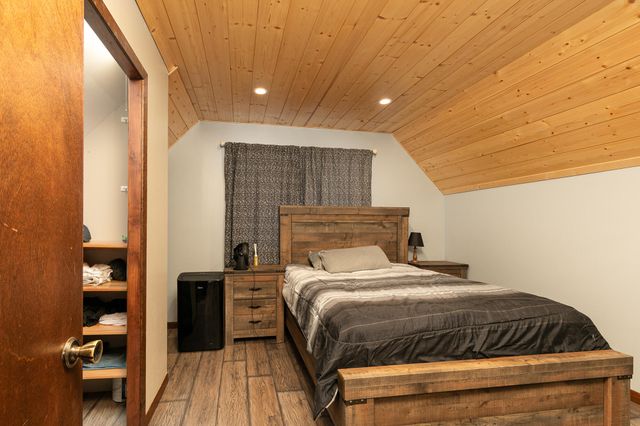 2525 Beacon Hill Loop, Strafford, MO 65757