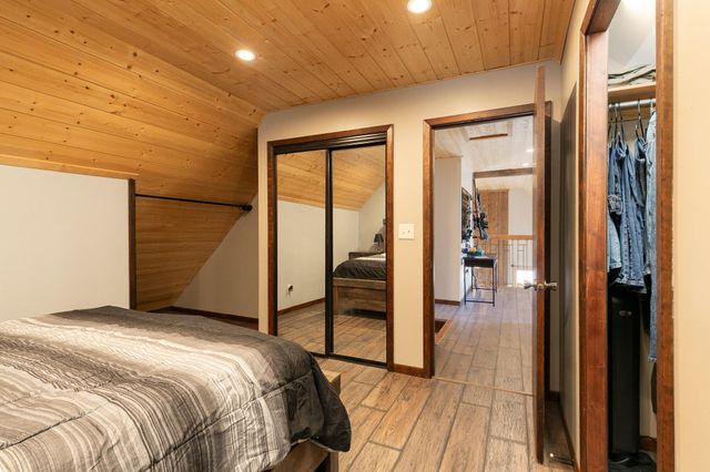 2525 Beacon Hill Loop, Strafford, MO 65757