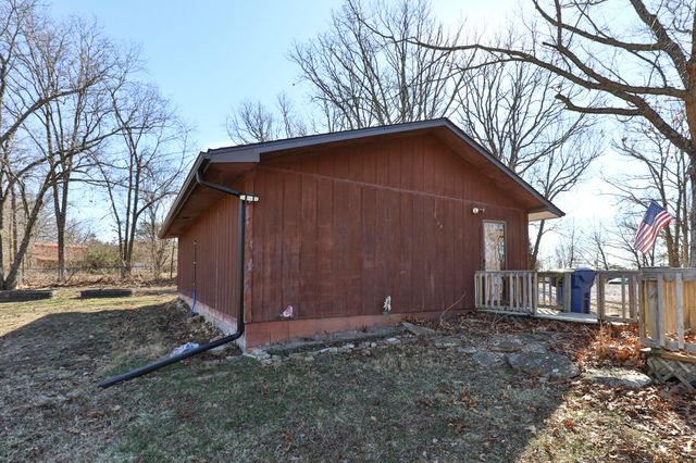 2525 Beacon Hill Loop, Strafford, MO 65757