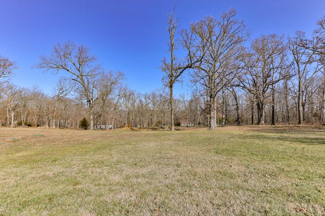 2525 Beacon Hill Loop, Strafford, MO 65757