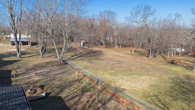 2525 Beacon Hill Loop, Strafford, MO 65757